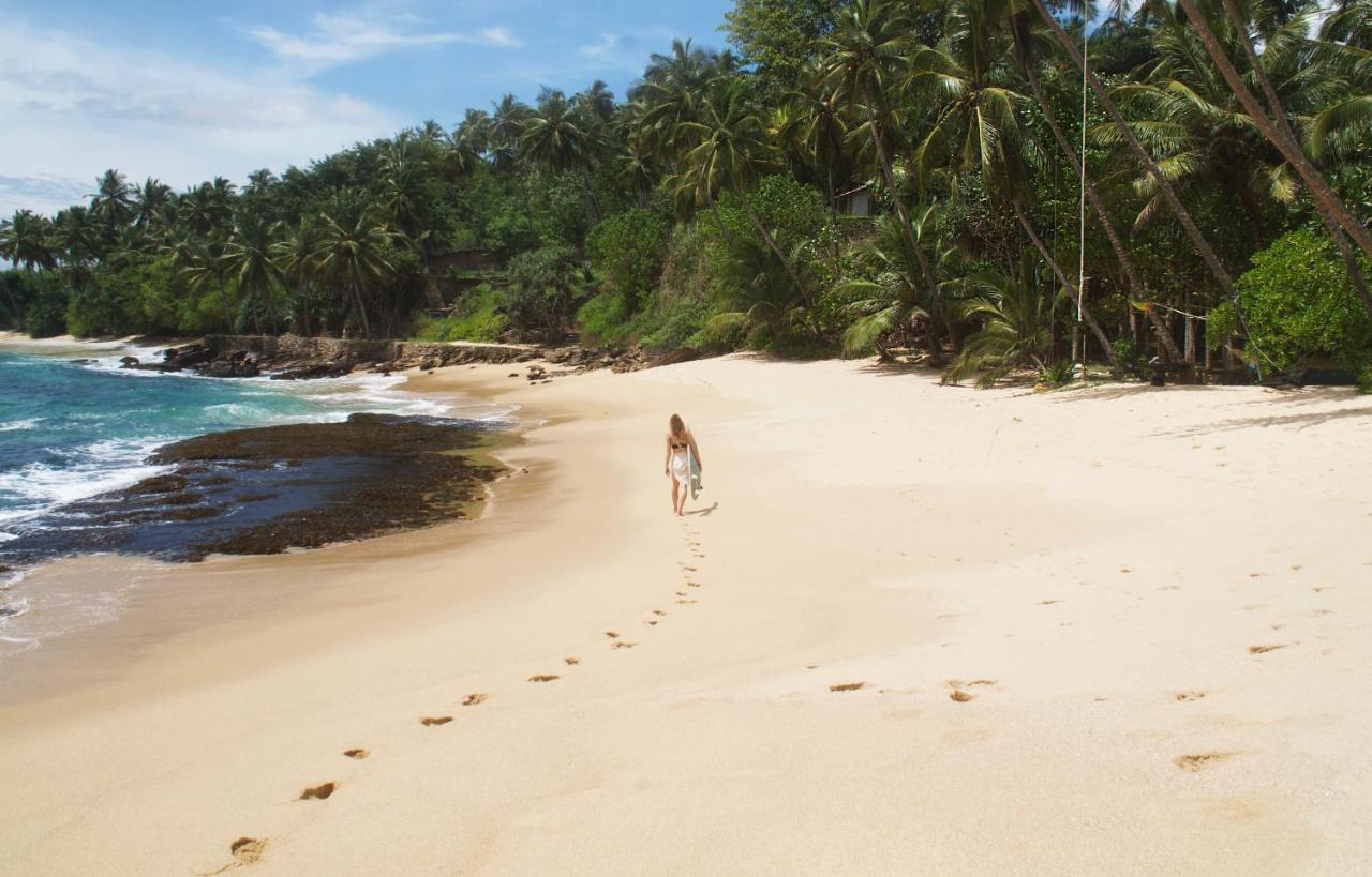 Into The Blue - Yoga Included & Walk To 3 Beaches Tangalle Exterior foto