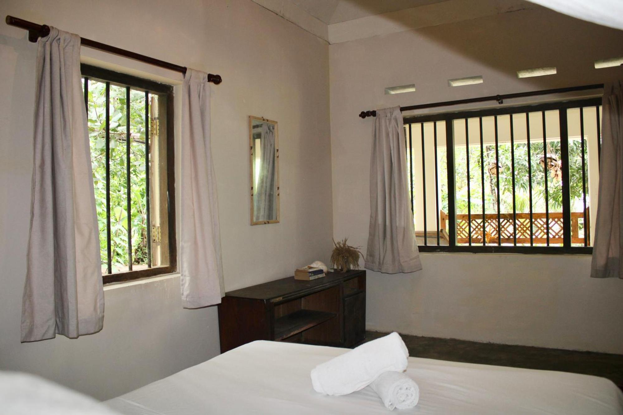 Into The Blue - Yoga Included & Walk To 3 Beaches Tangalle Exterior foto