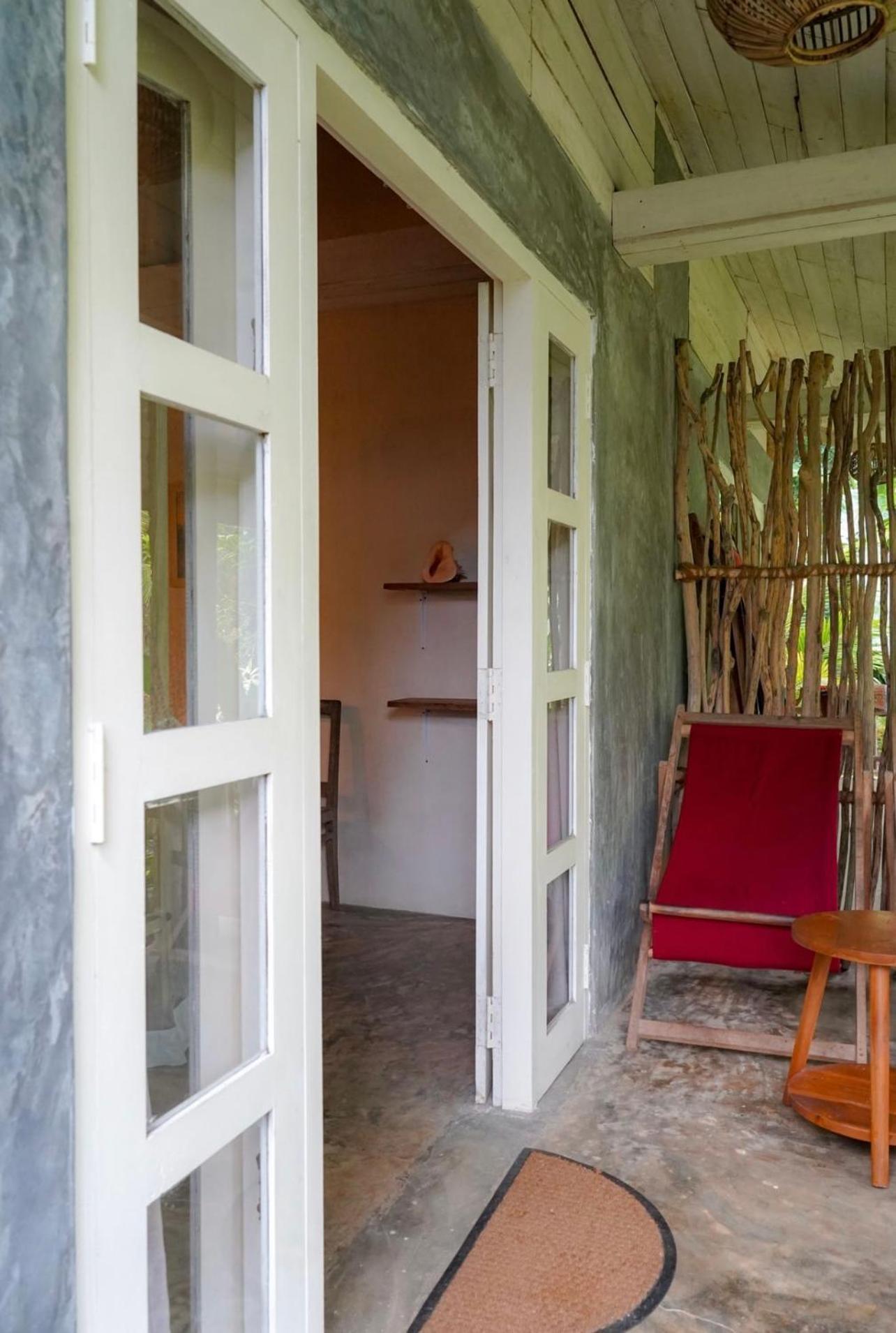 Into The Blue - Yoga Included & Walk To 3 Beaches Tangalle Exterior foto