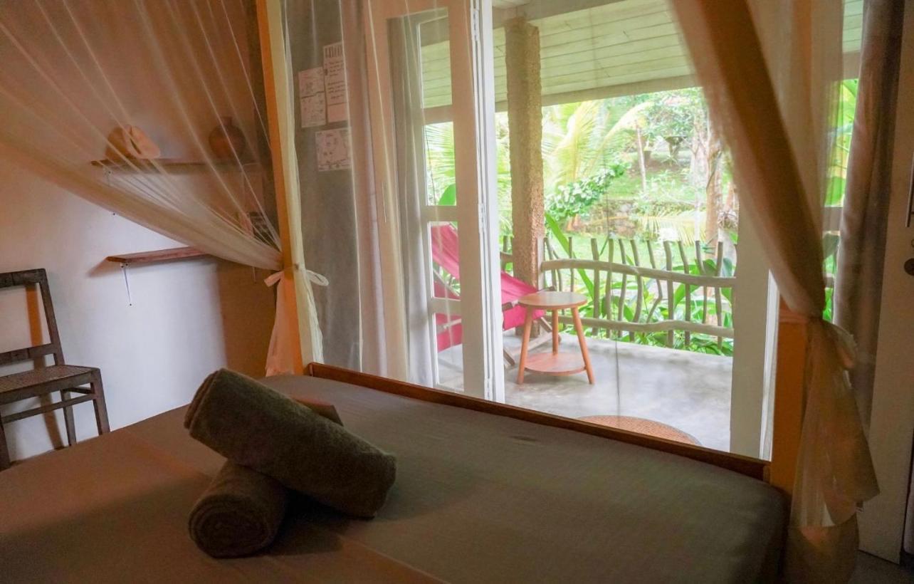 Into The Blue - Yoga Included & Walk To 3 Beaches Tangalle Exterior foto