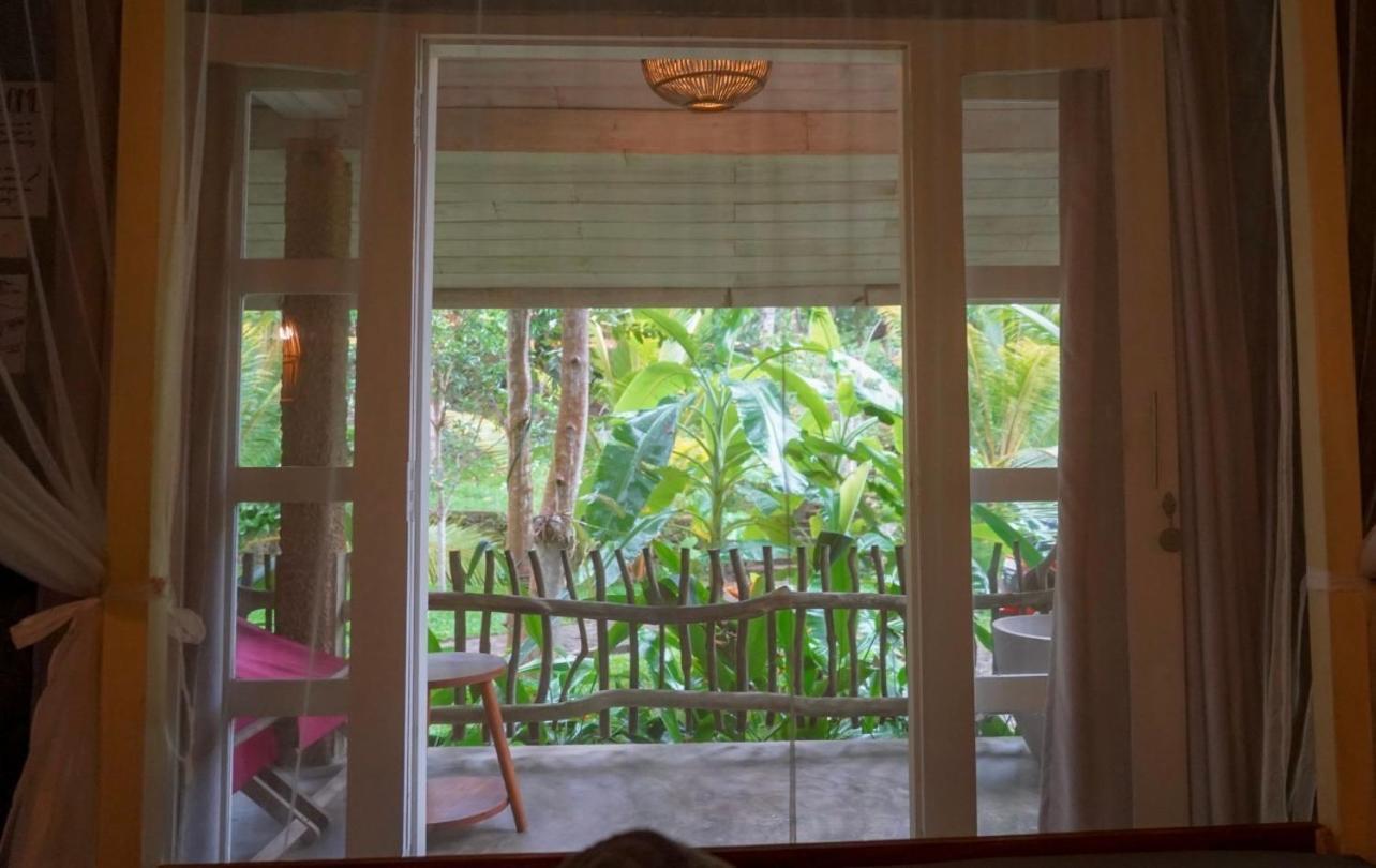 Into The Blue - Yoga Included & Walk To 3 Beaches Tangalle Exterior foto